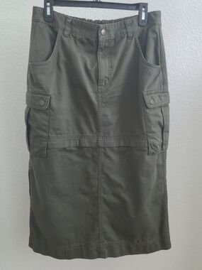 Madewell  Cargo Convertible Midi Skirt in (Re)generative Chino